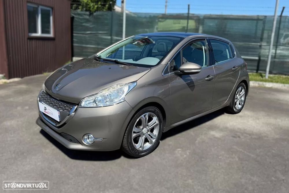 Peugeot 208 1.6 e-HDi Allure 2-Tronic - 1