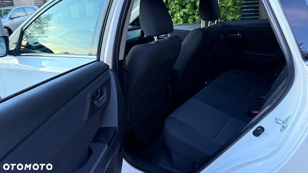 Toyota Auris 1.8 HSD Prestige - 33