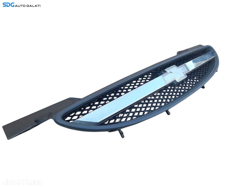 Grila Centrala cu Emblema Sigla de pe Bara Spoiler Fata Chevrolet Aveo 2003 - 2008 Cod 96492235 [N1112] - 5