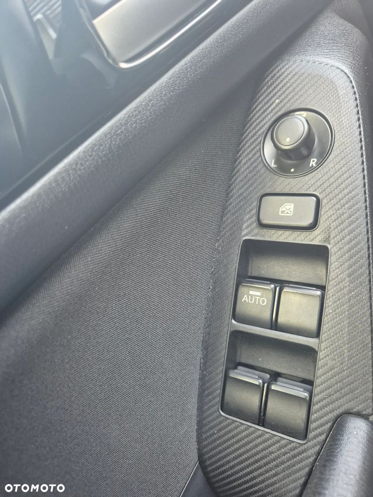 Mazda 3 2.0 Skyenergy EU6 - 7