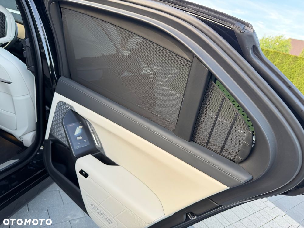 BMW Seria 7 740d xDrive - 15