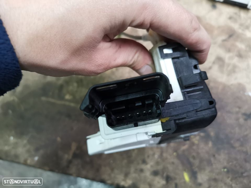 PEUGEOT PARTNER / CITROEN BERLINGO FECHADURA TRAS MALA - F072 - 7