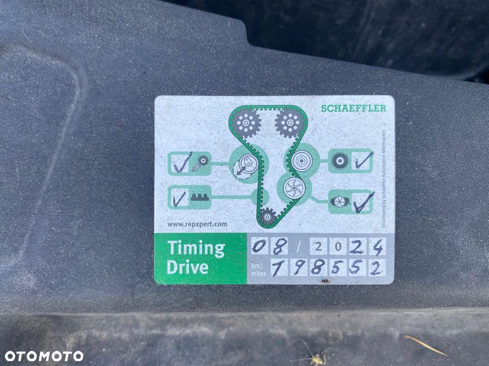 Ford S-Max 2.0 TDCi DPF Titanium X - 19