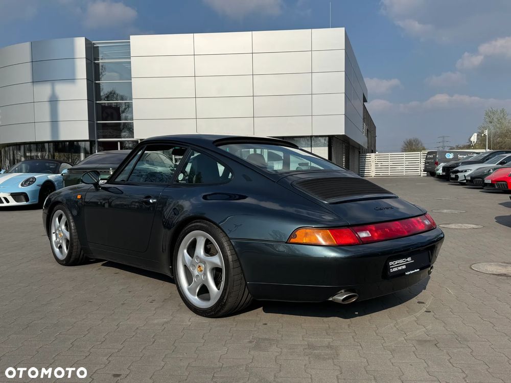 Porsche 911 Carrera - 7