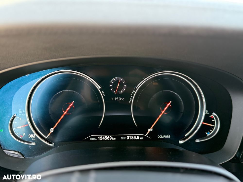 BMW Seria 5 520d Aut. Luxury Line - 14