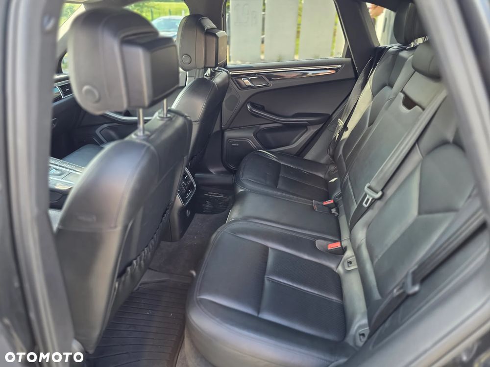 Porsche Macan S - 10