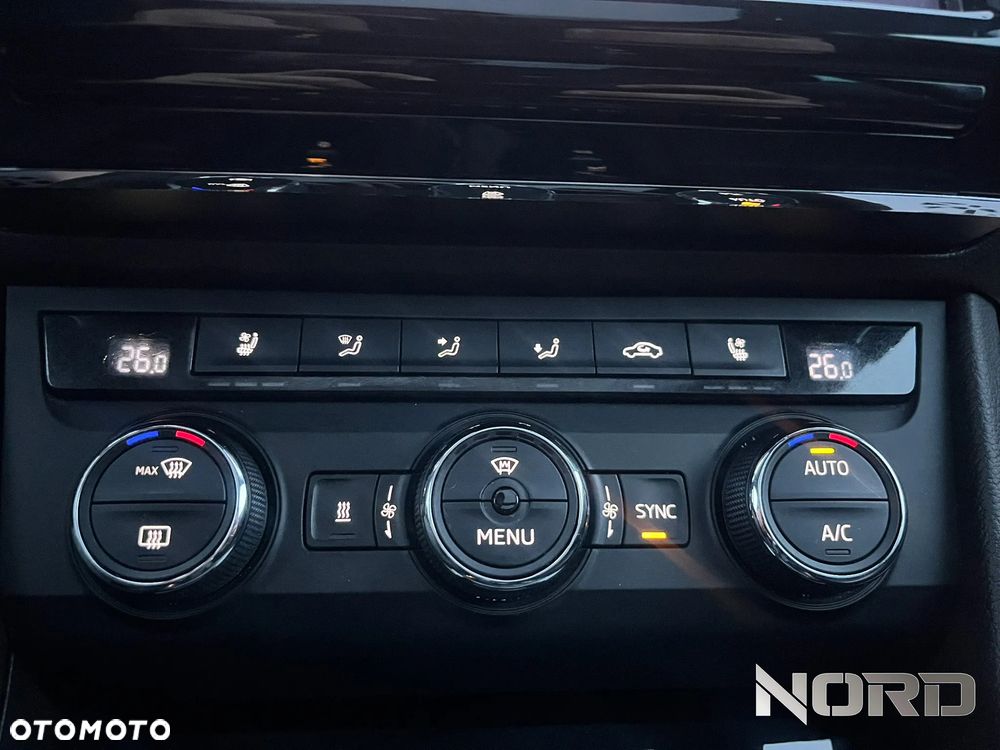 Skoda Superb 2.0 TDI 4x4 L&K - 24