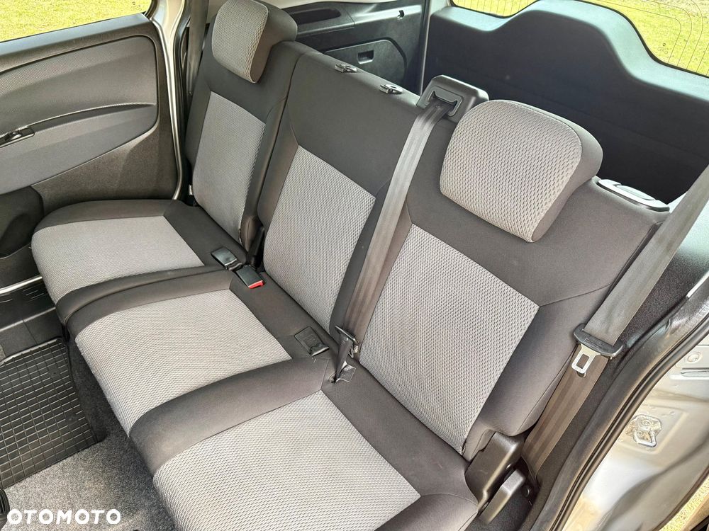 Fiat Doblo - 13