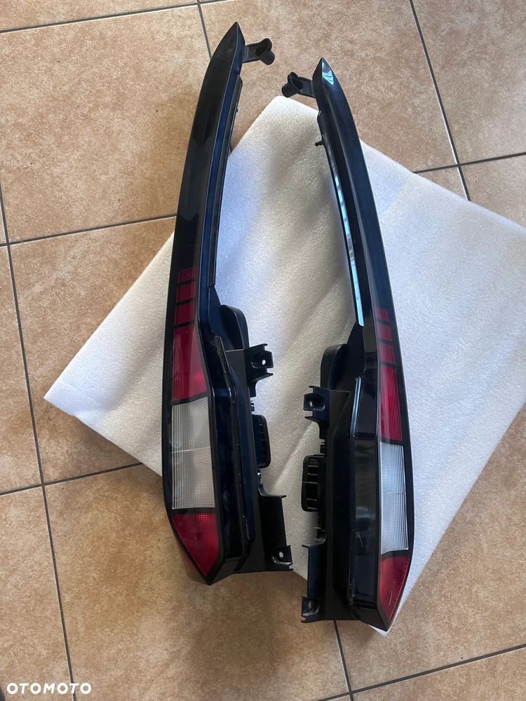 Lampa tył VW Caddy nowy model 2K7945095A - 2