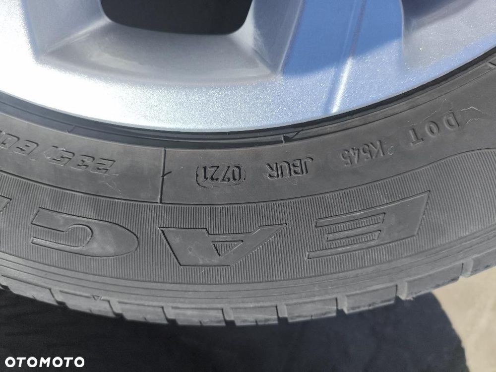 LAND ROVER EVOQUE KOLA 18 SUPER STAN OPONY 2021R - 2