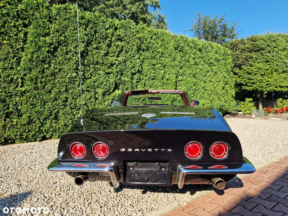 Chevrolet Corvette - 3