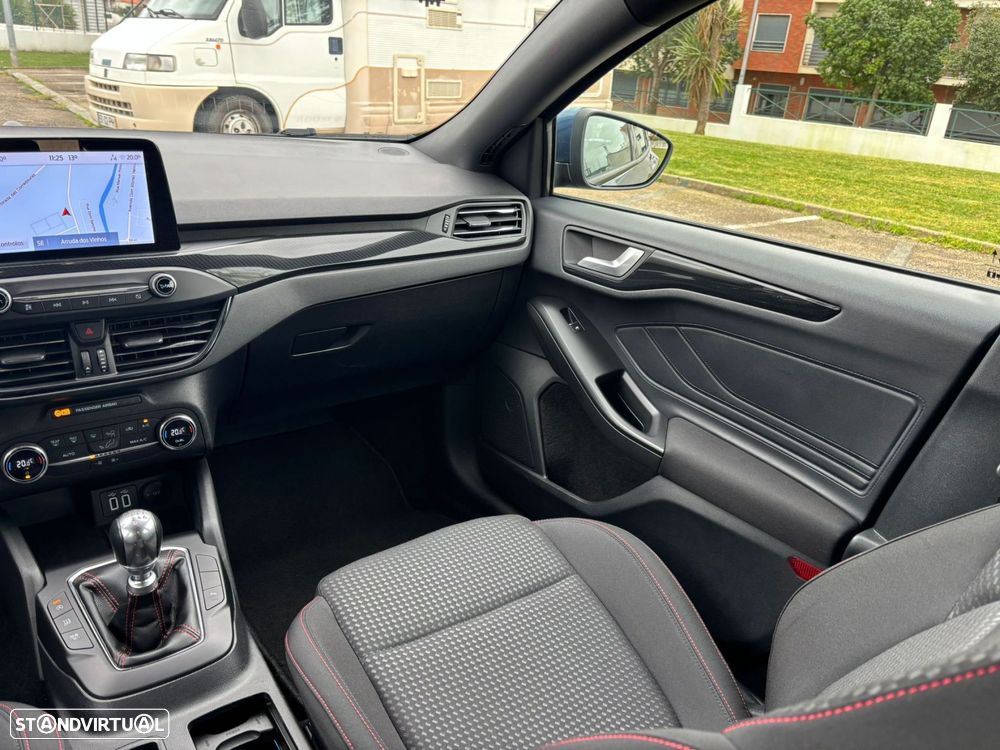 Ford Focus SW 1.5 TDCi EcoBlue ST-Line - 34
