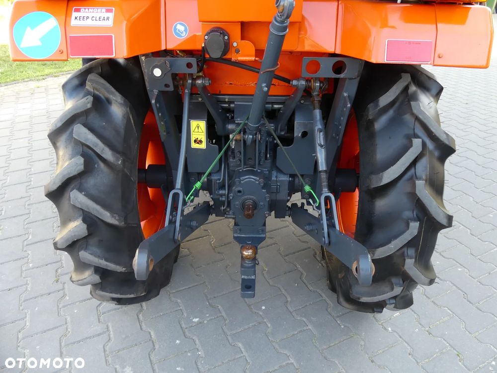 Kubota ST 30*30KM*4X4*2000r.* TUR - 33