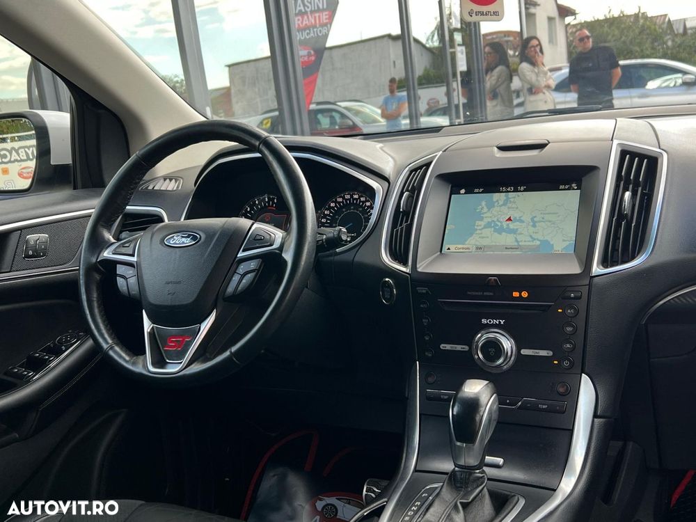 Ford Edge - 8