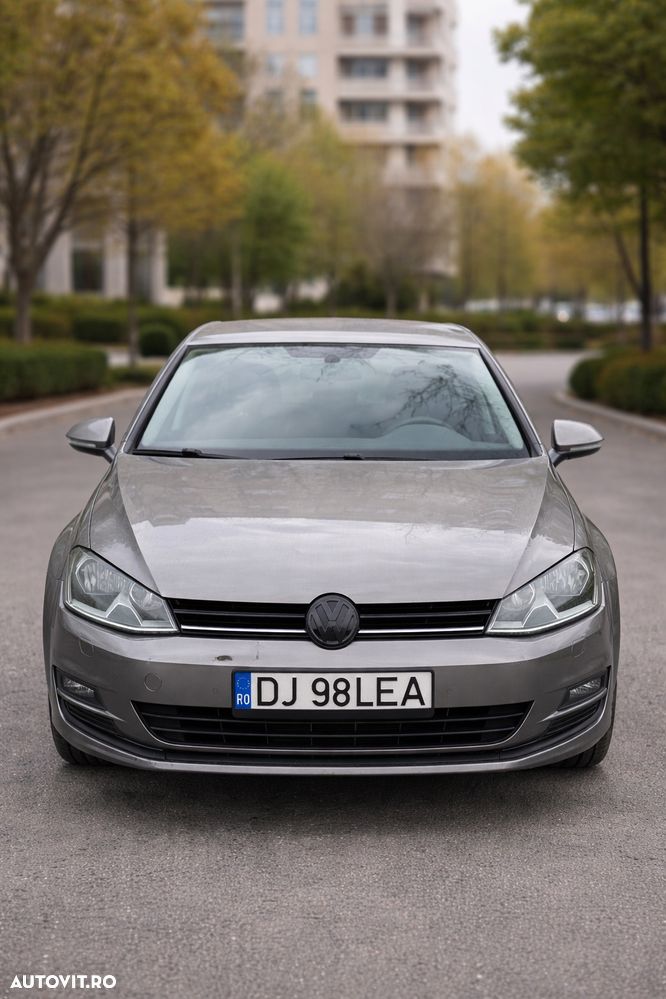 Volkswagen Golf 1.4 TSI Trendline DSG - 1