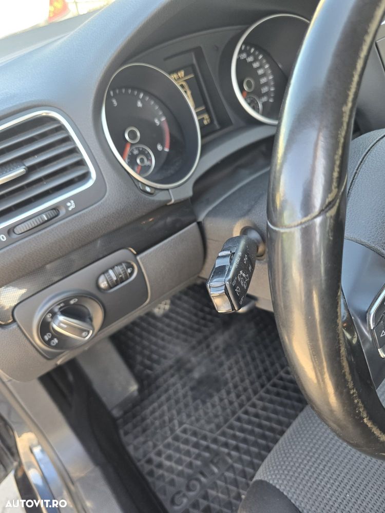 VOLKSWAGEN Golf 2010 — imagine 11