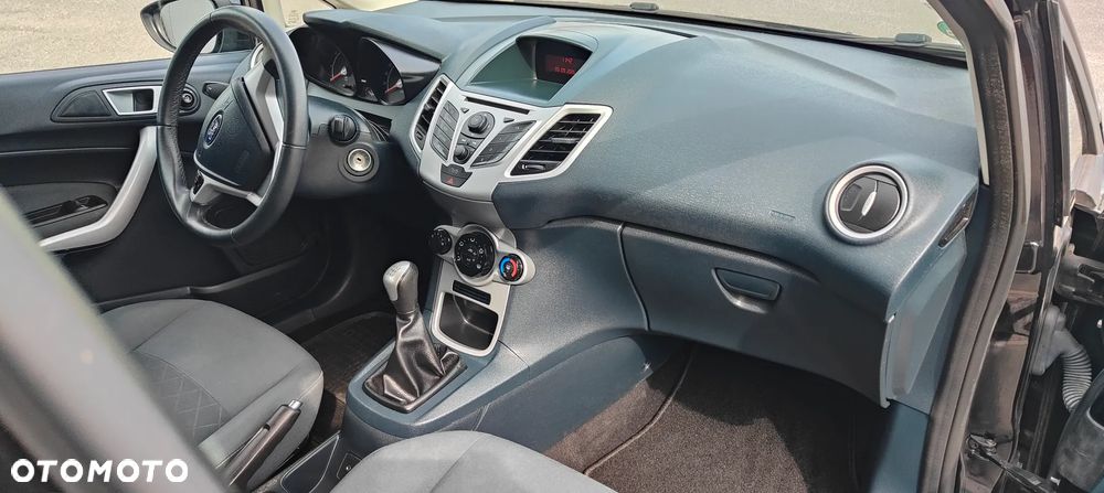 Ford Fiesta 1.25 SYNC Edition - 21