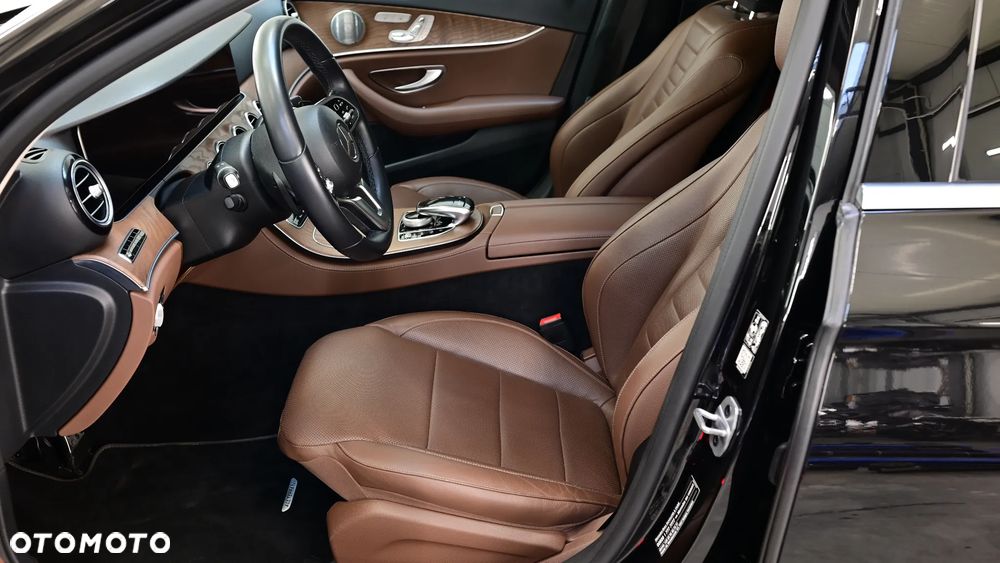 Mercedes-Benz Klasa E 220 d 4-Matic All-Terrain - 21