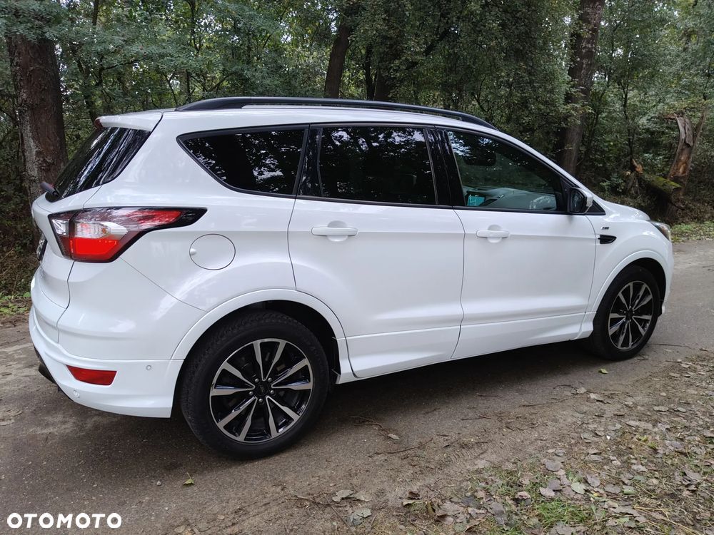 Ford Kuga 2.0 TDCi 2x4 ST-Line - 13