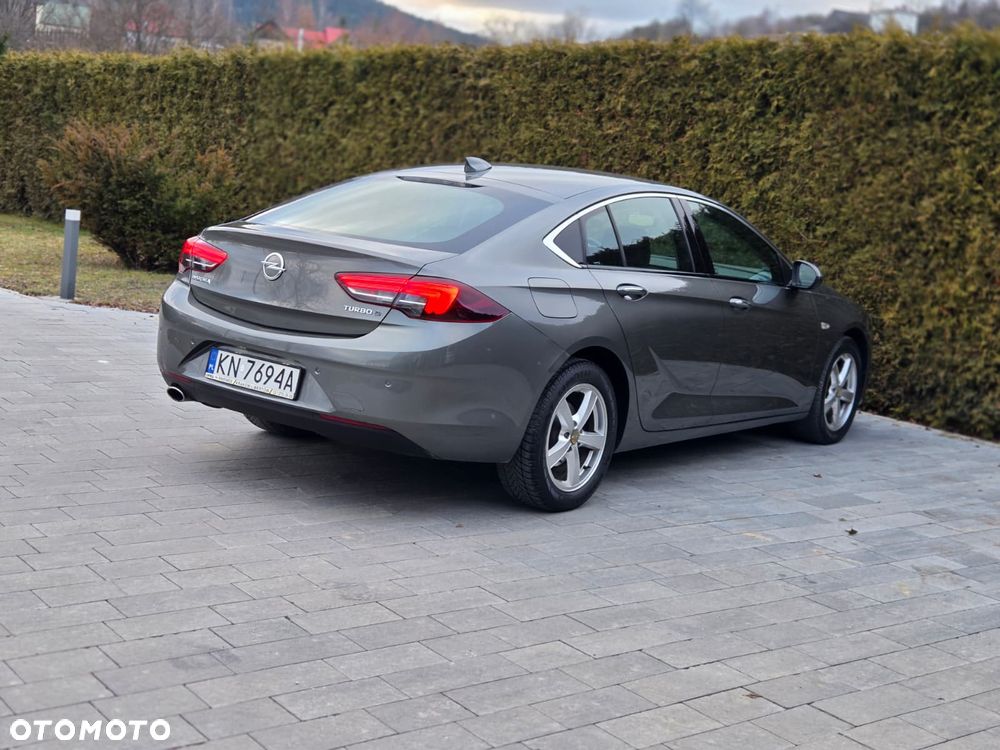 Opel Insignia - 12