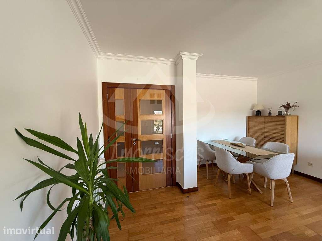 Apartamento T2 com parqueamento e arrecadação, Qta Limarejo, Vialonga - Grande imagem: 4/27
