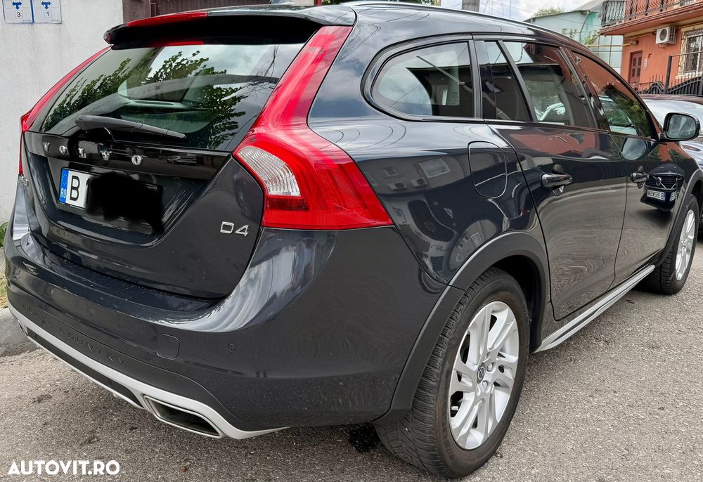Volvo V60 D4 Momentum - 4