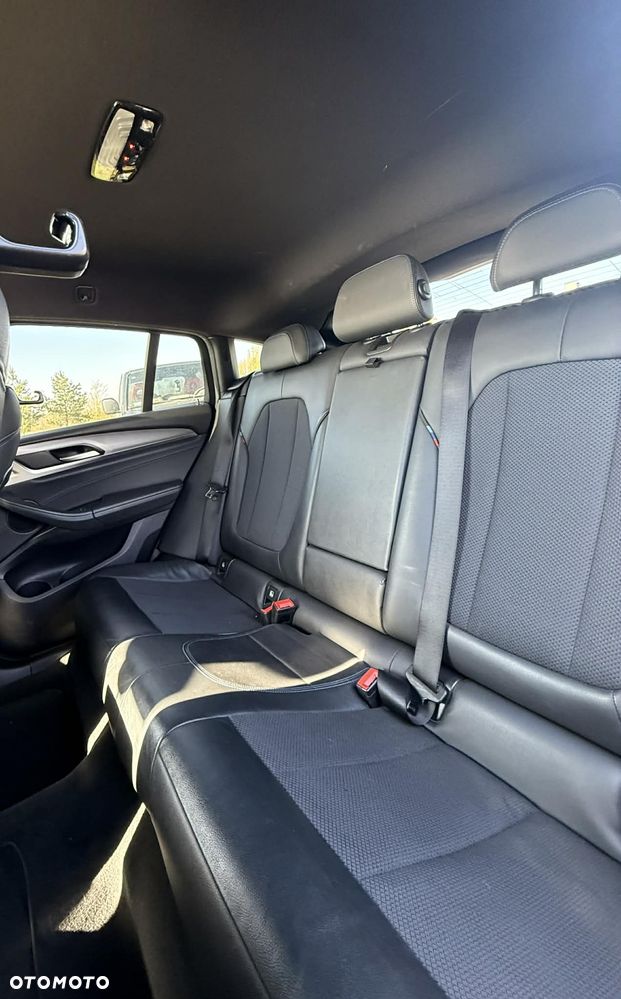 BMW X4 xDrive20d - 16