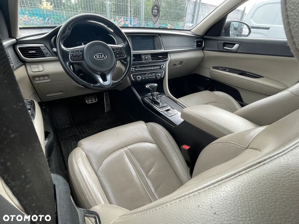 Kia Optima - 15