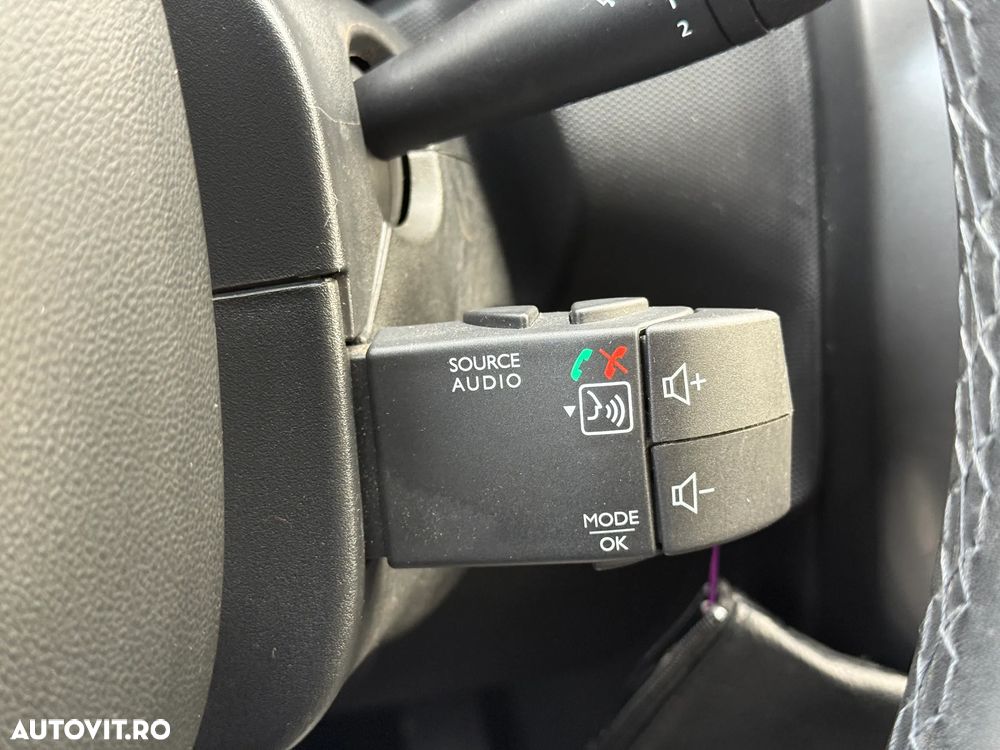 Dacia Duster SCe 115 2WD Access - 23