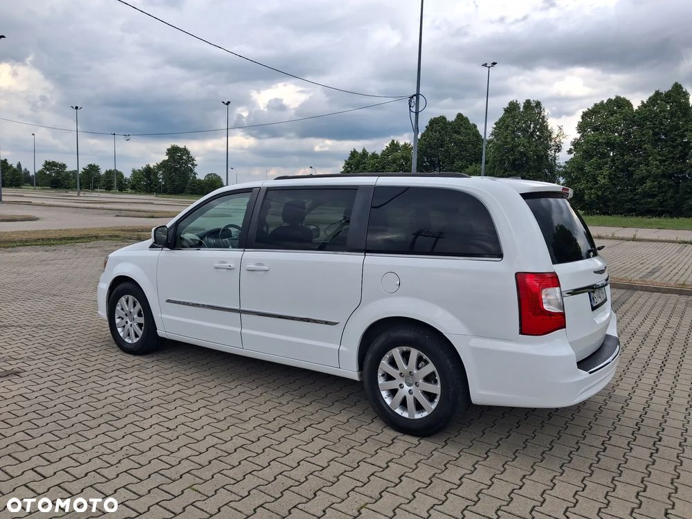 Chrysler Town & Country 3.6 Touring - 5