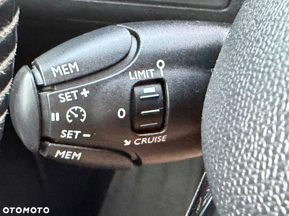 Peugeot 308 BlueHDi FAP 130 Stop & Start Allure - 18