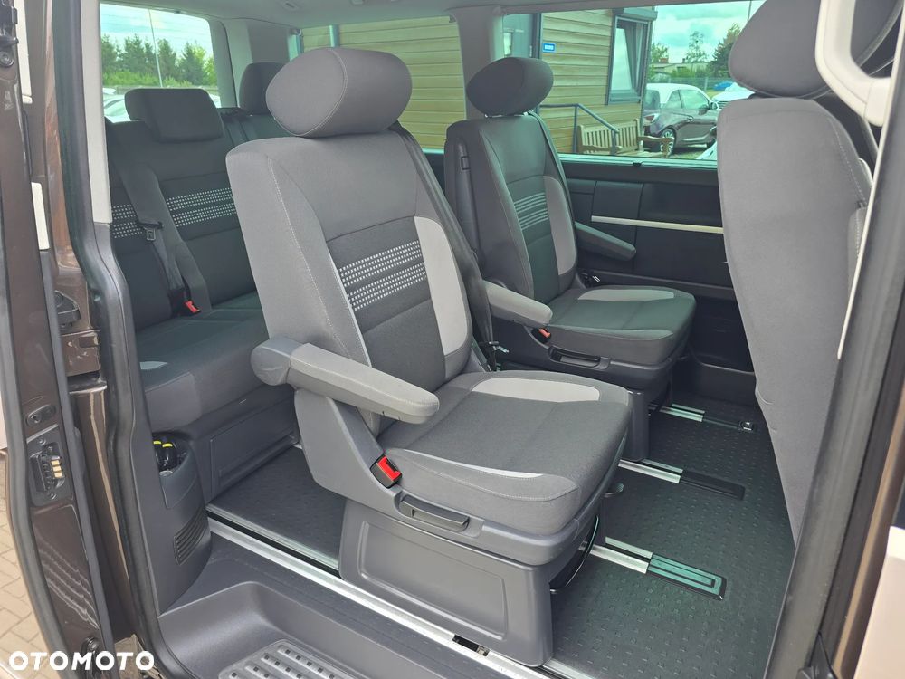 Volkswagen Multivan - 9
