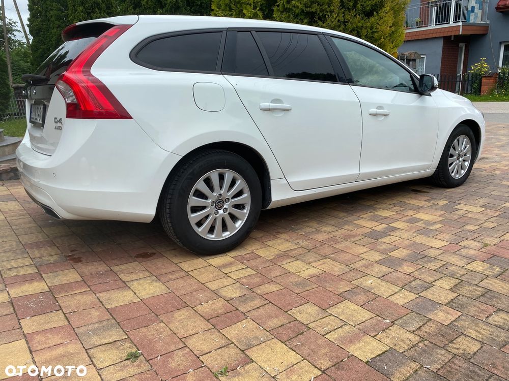 Volvo V60 D4 AWD Kinetic - 7