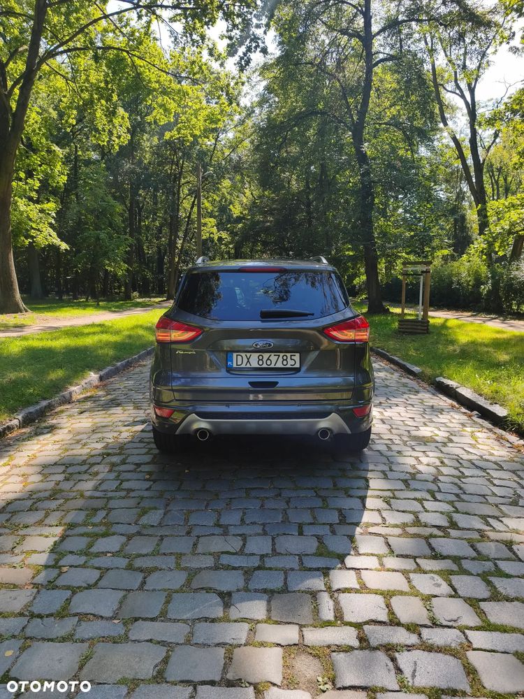 Ford Kuga 2.0 TDCi FWD Titanium - 6