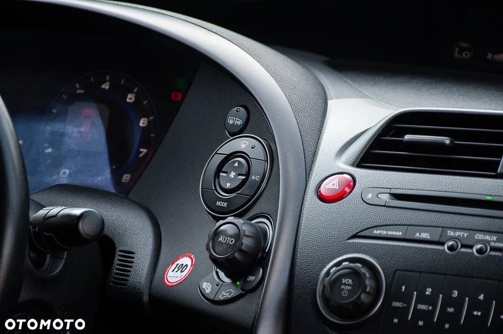 Honda Civic 1.8 GT Special Edition - 22