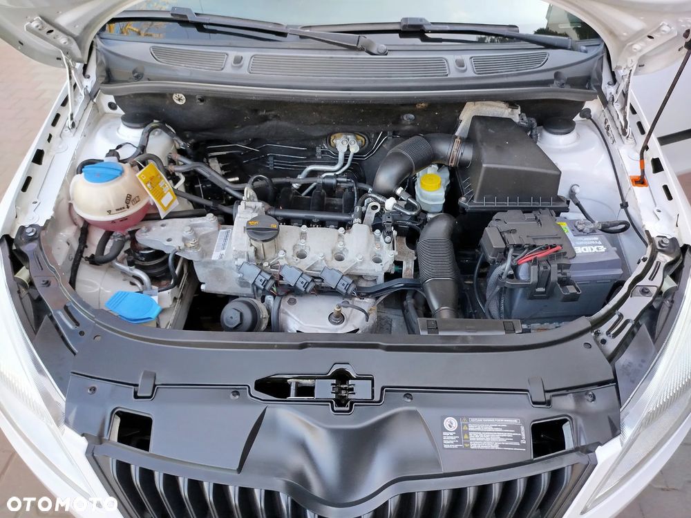 Skoda Fabia 1.2 HTP Active - 37