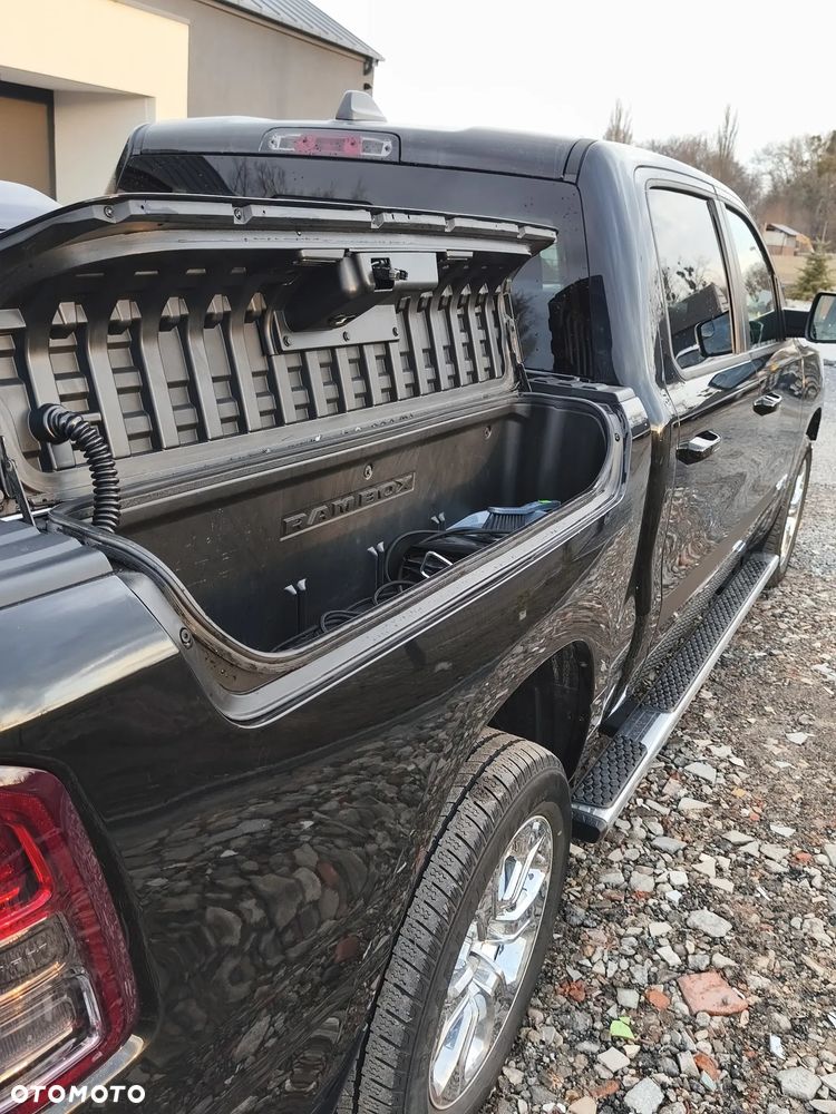 RAM 1500 Crew Cab Shortbed Bighorn - 29