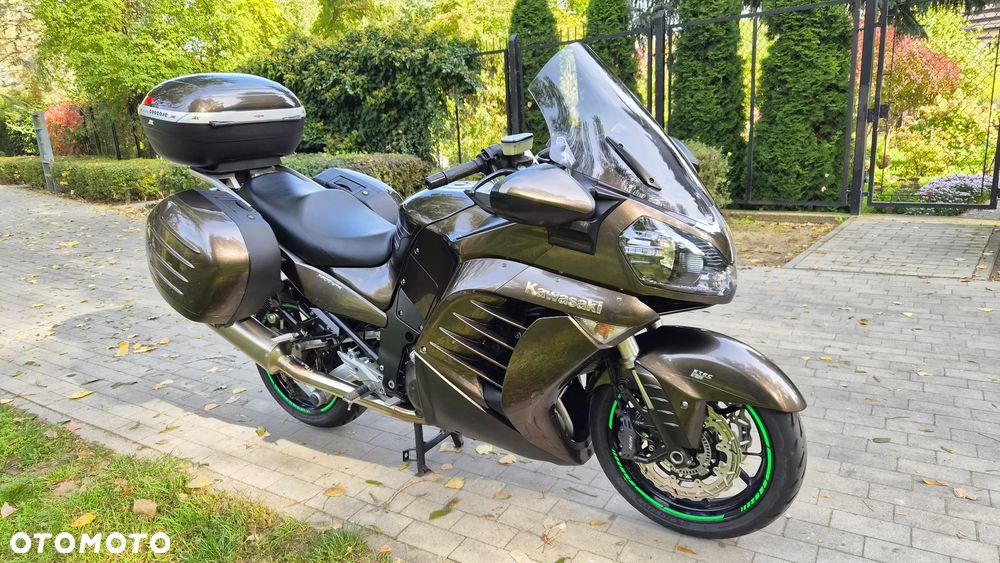 Kawasaki GTR - 7