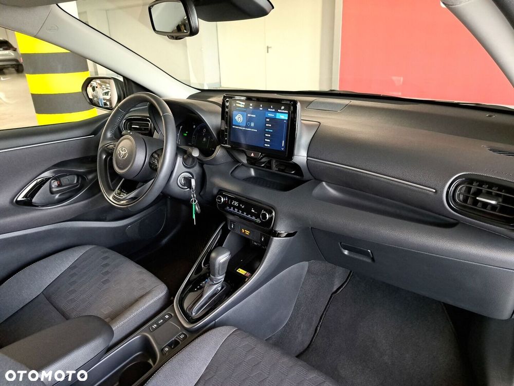 Toyota Yaris Hybrid 1.5 Style - 18