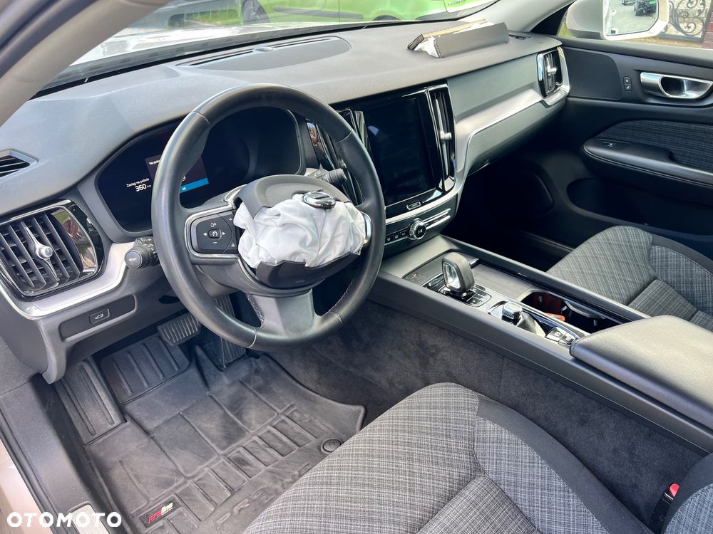 Volvo V60 B4 D Momentum Pro - 15