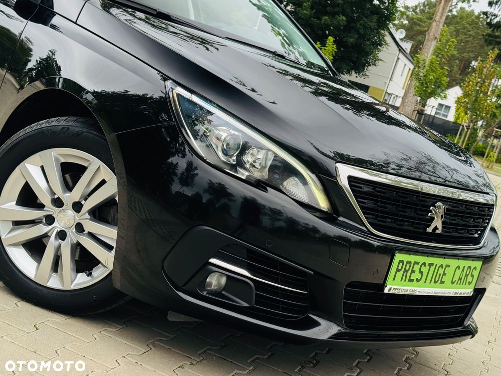 Peugeot 308 BlueHDi FAP 130 Stop & Start Allure - 21