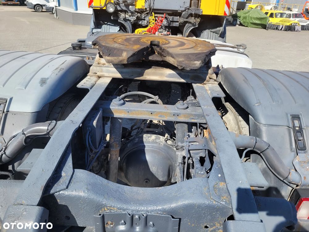 Scania P 124 - 11