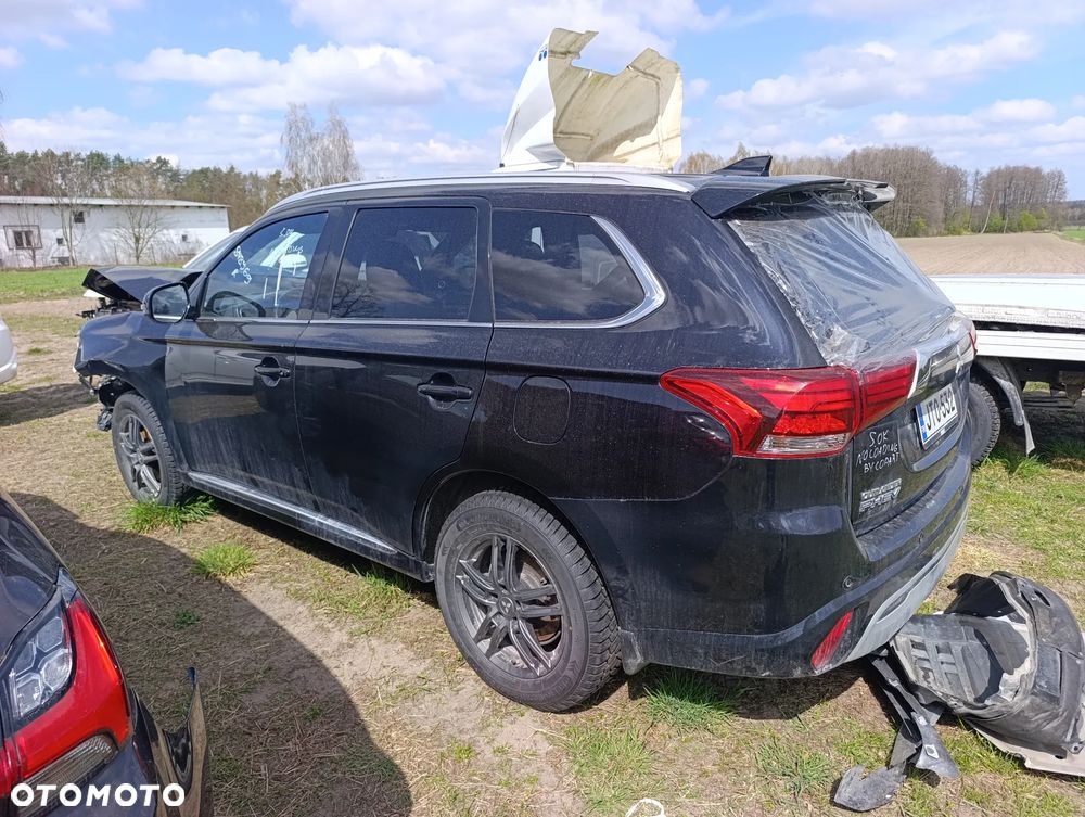 Mitsubishi Outlander Intense + - 4