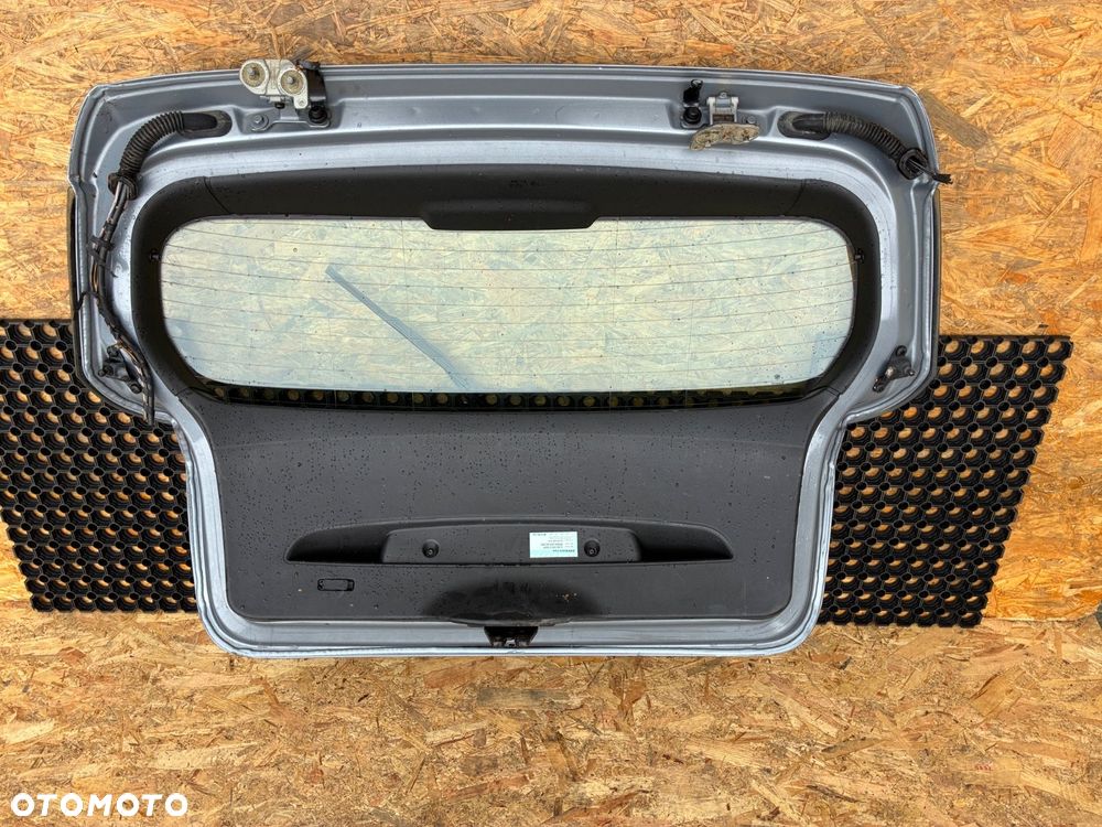 BMW 1 E87 KLAPA BAGAŻNIKA KLAPA TYŁ A18/7 - 13