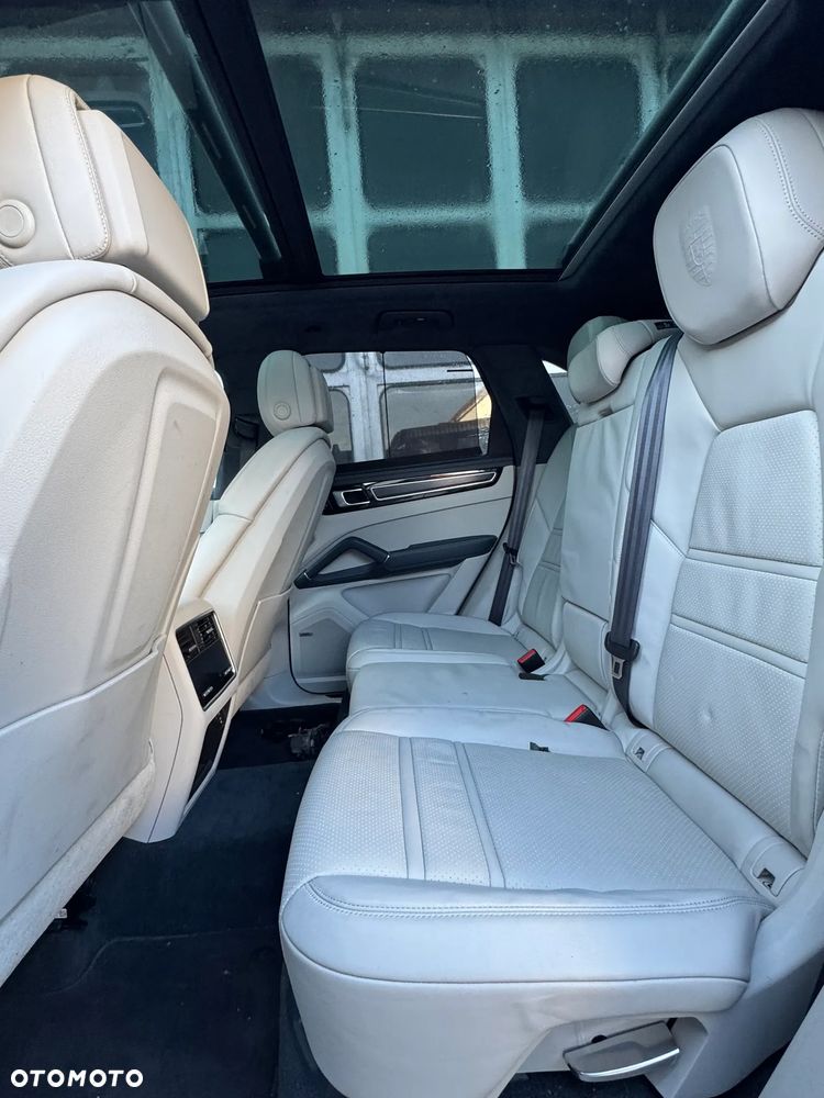 Porsche Cayenne GTS Tiptronic S - 9