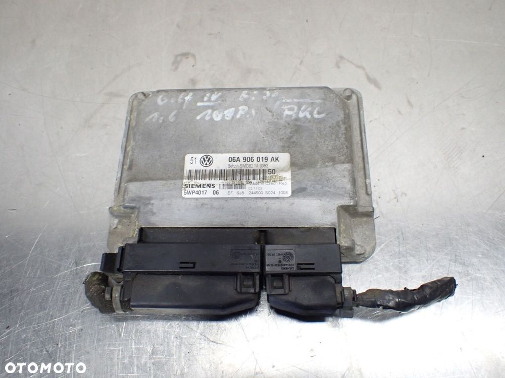 KOMPUTER SILNIKA SEAT LEON I 1.6 06A906019AK - 1