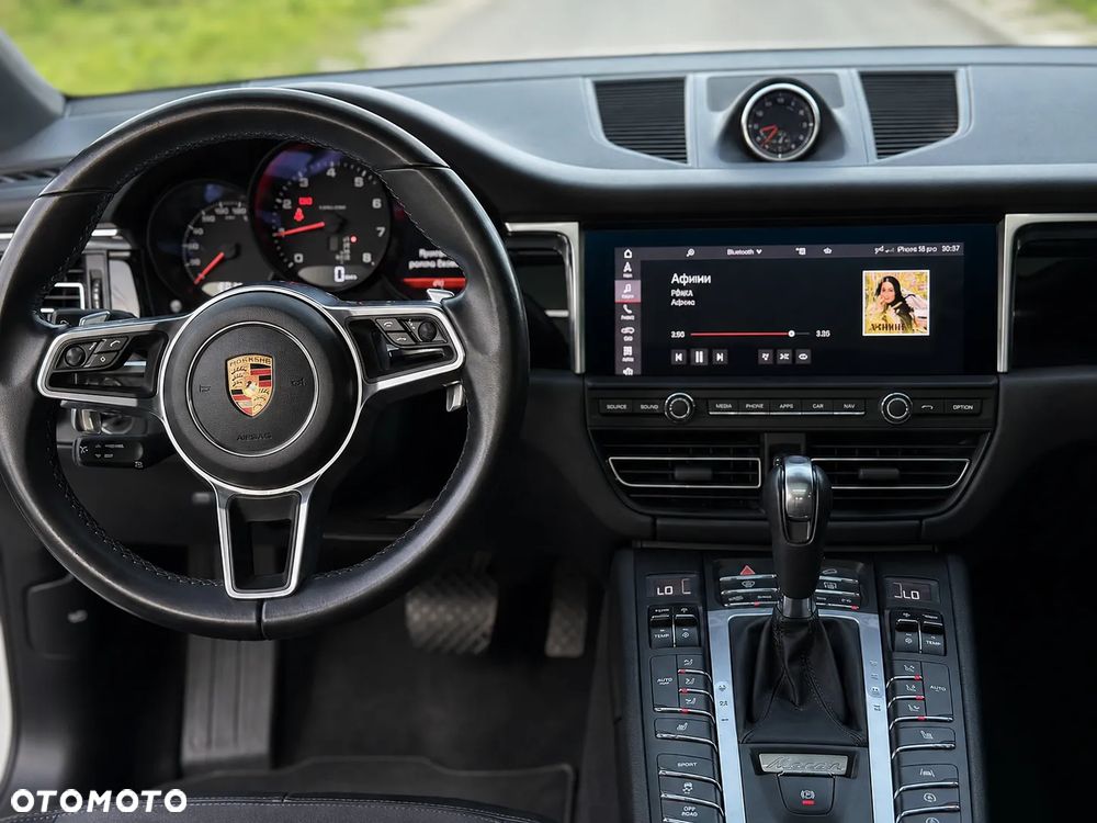 Porsche Macan - 17