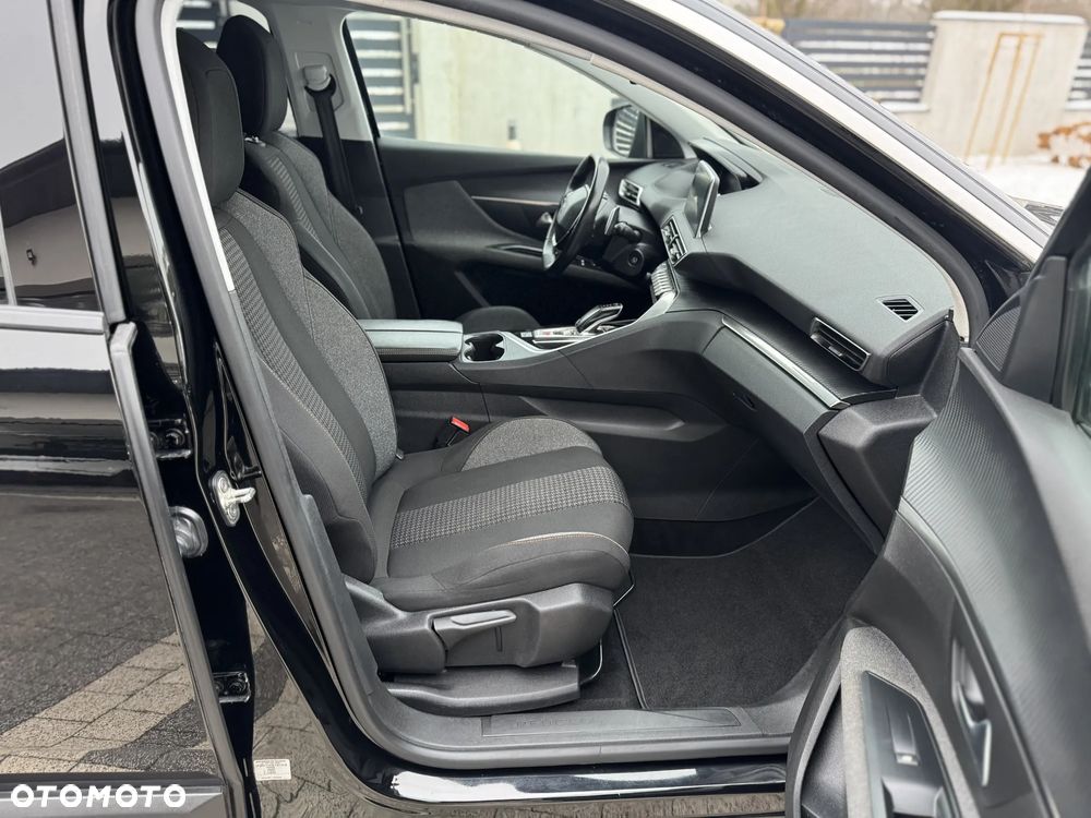 Peugeot 5008 BlueHDi 130 EAT8 Allure - 25