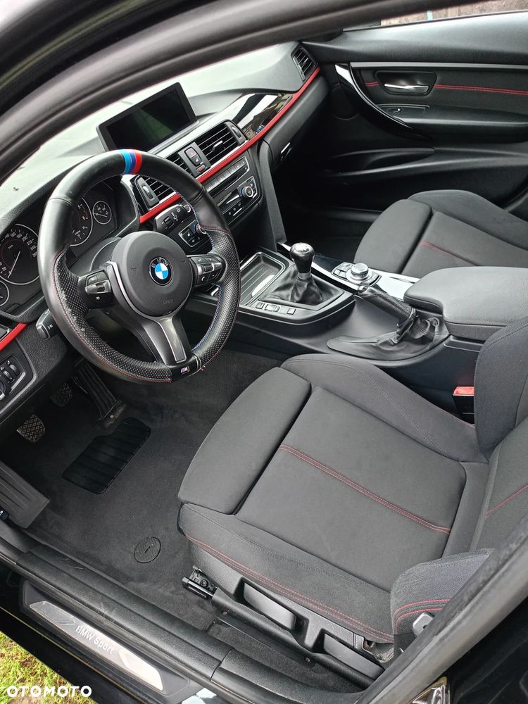 BMW Seria 3 320d xDrive - 18