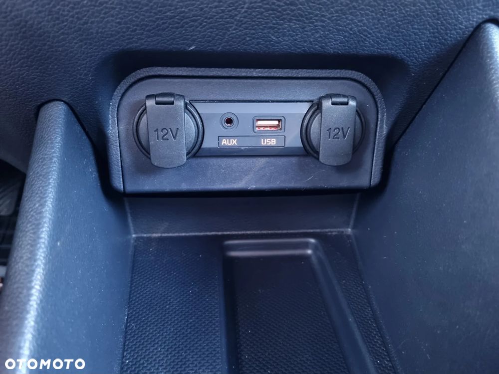 Kia Rio 1.2 L - 16